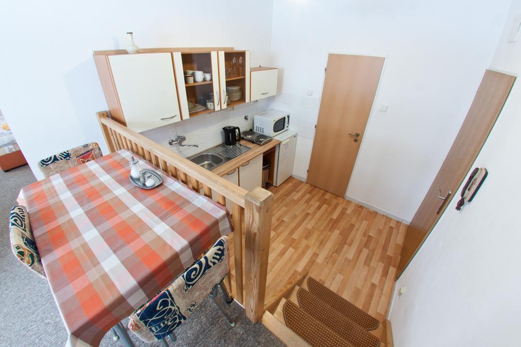 Apartmany - Penzion Smetanka チェスケー・ブジェヨヴィツェ 部屋 写真